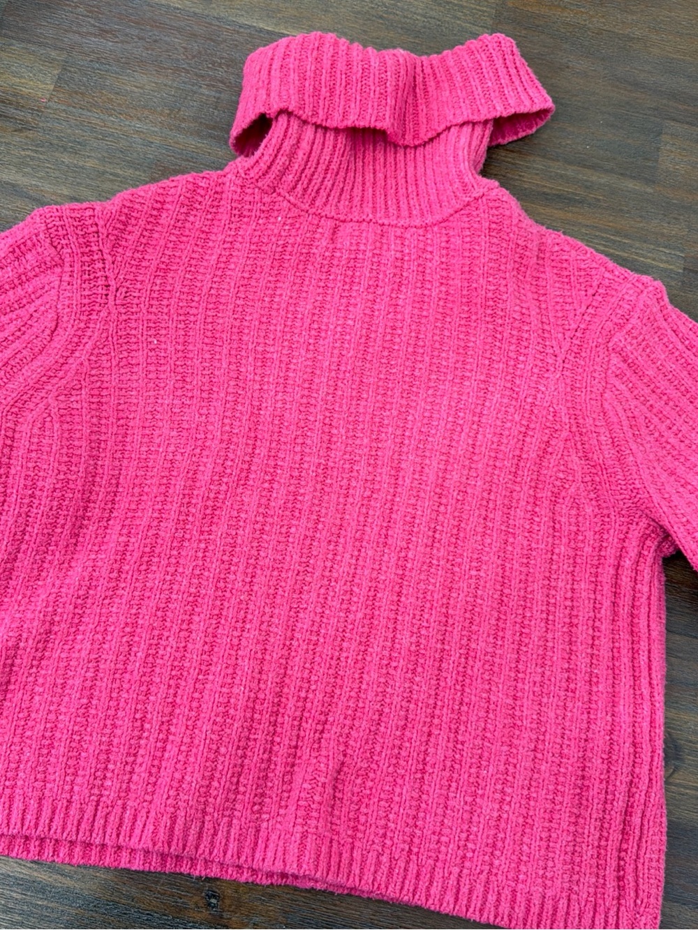 Universal Thread Hot Pink Ribbed Turtleneck Sweater